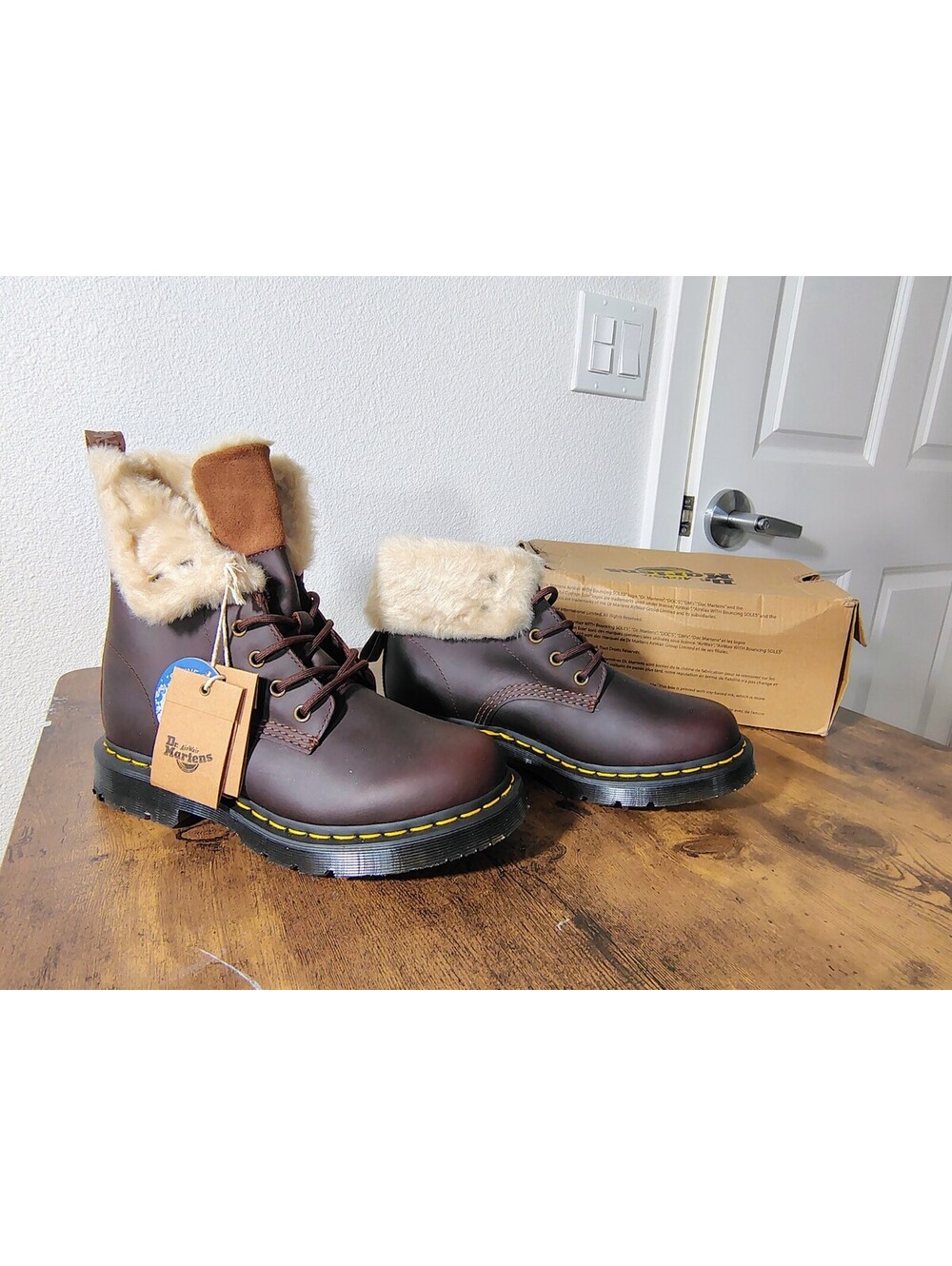 NWT Dr Martens 1460 Kolbert Wintergrip Boots Womens 8 Faux Fur Lined Brown Box